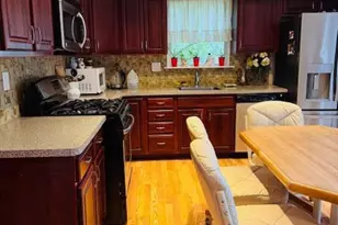 632 Longfellow Ct, Warminster, PA 18974 - Photo 6
