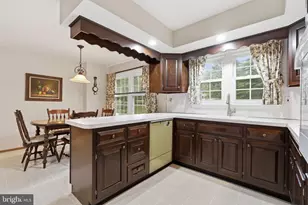 1111 University Dr, Yardley, PA 19067 - Photo 16