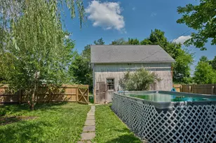 111 E Broad St, Trumbauersville, PA 18970 - Photo 26