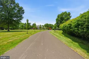 40 Beverly Hls Dr, Ivyland, PA 18974 - Photo 4
