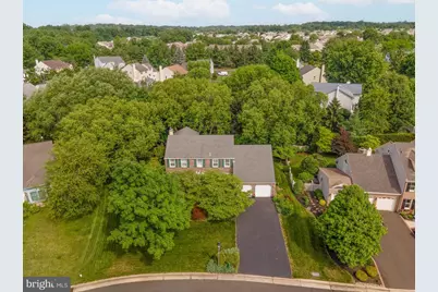 51 Snapdragon Drive, Newtown, PA 18940 - Photo 2