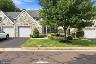 56 Kanon Ct, Newtown, PA 18940 - Photo 4