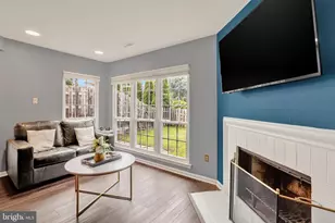 472 Trumbull Ct, Newtown, PA 18940 - Photo 4