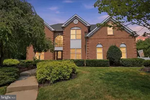 1224 Bridle Estates Dr, Yardley, PA 19067 - Photo 2