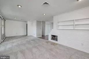 45 Crimson King Ln, Levittown, PA 19055 - Photo 10