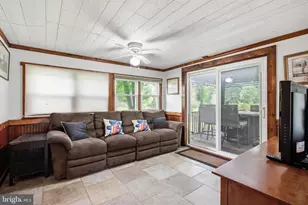 563 E Dark Hollow Rd, Pipersville, PA 18947 - Photo 14
