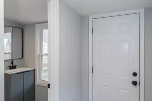 647 Spruce St, Bristol, PA 19007 - Photo 12