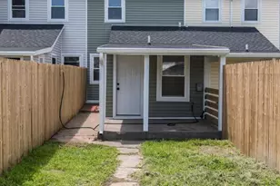 647 Spruce St, Bristol, PA 19007 - Photo 32