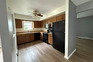 409 Edgewood Dr, Hilltown, PA 18969 - Photo 8