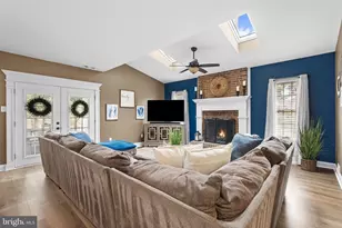 112 Carmen Ln, Langhorne, PA 19047 - Photo 12