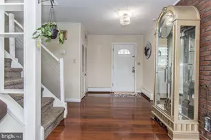 455 Snowball Dr, Levittown, PA 19056 - Photo 2