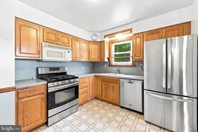 726 Violet Road, Warminster, PA 18974 - Photo 4