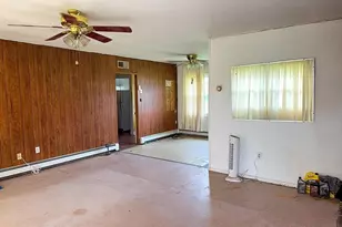 27 Plumtree Turn, Levittown, PA 19056 - Photo 2