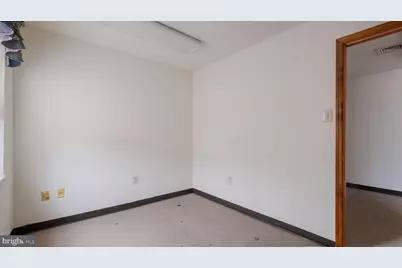 1041 Millcreek, Feasterville-Trevose, PA 19053 - Photo 14
