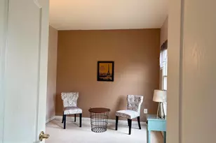 947 Countess Dr, Yardley, PA 19067 - Photo 4