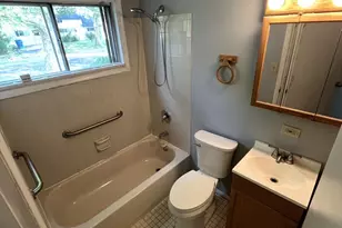 15 Catalpa Ln, Levittown, PA 19055 - Photo 6