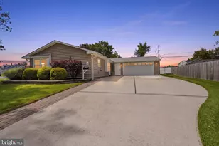 1 Gun Rd, Levittown, PA 19057 - Photo 40