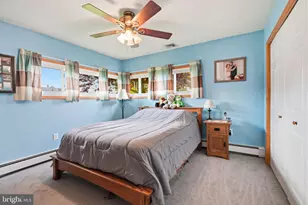 1 Gun Rd, Levittown, PA 19057 - Photo 20