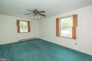 327 Thistle Ln, Perkasie, PA 18944 - Photo 32