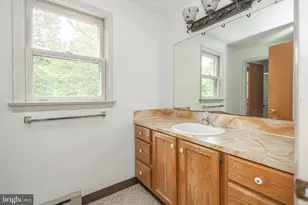 327 Thistle Ln, Perkasie, PA 18944 - Photo 36