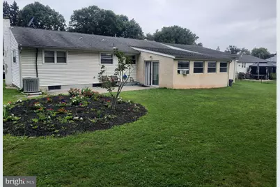 677 Clifford Street, Warminster, PA 18974 - Photo 2