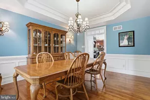102 Whisper Wood Ct, Newtown, PA 18940 - Photo 16
