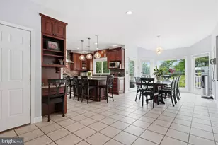 102 Whisper Wood Ct, Newtown, PA 18940 - Photo 10