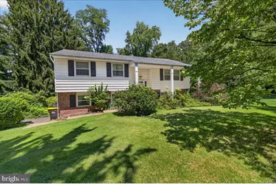 74 Glen Drive, Yardley, PA 19067 - Photo 1