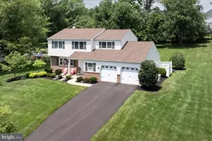 9 Brookdale Dr, Doylestown, PA 18901 - Photo 4