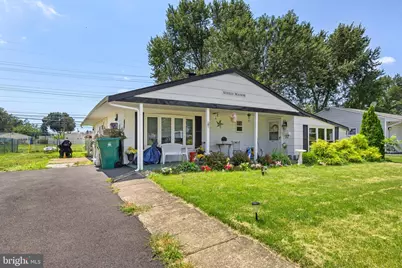32 Gun Road, Levittown, PA 19057 - Photo 2