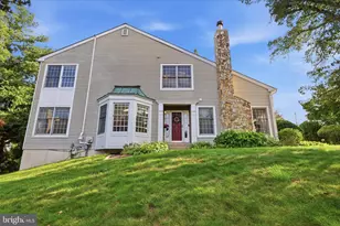 1001 Eagle Ln, Doylestown, PA 18901 - Photo 2