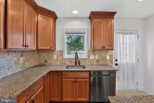130 Acorn Dr, Warminster, PA 18974 - Photo 10