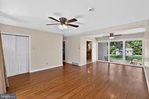 130 Acorn Dr, Warminster, PA 18974 - Photo 2