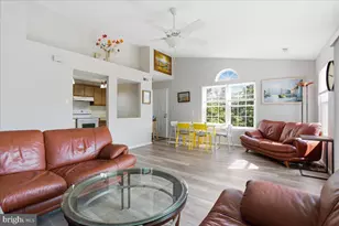 2606 Beacon Hill Dr, Southampton, PA 18966 - Photo 2
