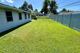 43 Falcon Rd, Levittown, PA 19056 - Photo 26