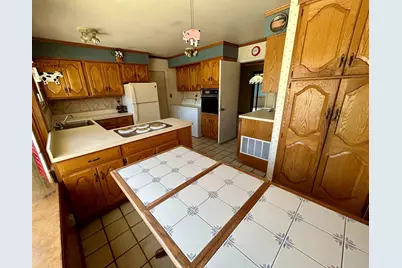 43 Falcon Road, Levittown, PA 19056 - Photo 6