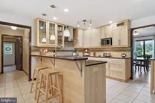 560 Lower Holland Rd, Southampton, PA 18966 - Photo 10
