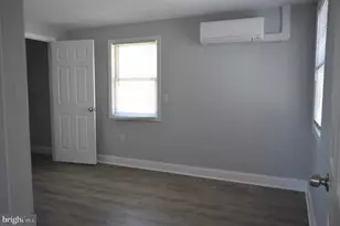 118 E Maple Ave, Langhorne, PA 19047 - Photo 6