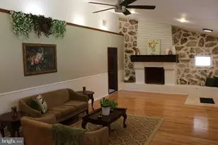 454 Dunksferry Rd, Bensalem, PA 19020 - Photo 4