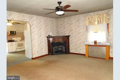 338 E Broad Street, Trumbauersville, PA 18970 - Photo 8