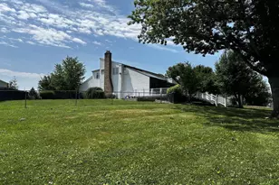 222 Vermeer Dr, Feasterville-Trevose, PA 19053 - Photo 24