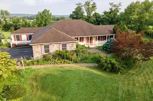 2202 High Meadow Rd, Coopersburg, PA 18036 - Photo 10