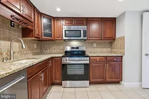 144 Golf Club Dr, Langhorne, PA 19047 - Photo 10