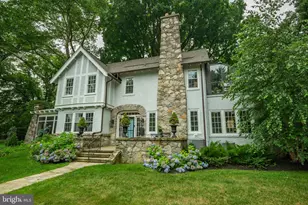 917 Greenway Ave, Yardley, PA 19067 - Photo 2