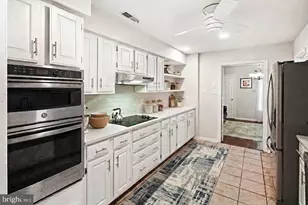 230 Ballytore Ct, Yardley, PA 19067 - Photo 6