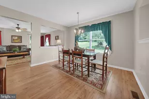 4582 Louise St Claire Dr, Doylestown, PA 18902 - Photo 8
