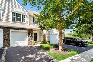 320 Oxford Ln, Chalfont, PA 18914 - Photo 2