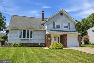 686 Cheryl Dr, Warminster, PA 18974 - Photo 1