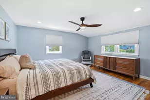 686 Cheryl Dr, Warminster, PA 18974 - Photo 26