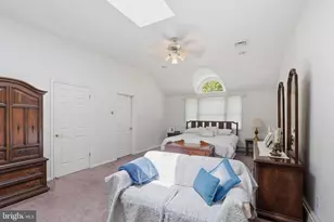 136 Chapel Dr, Holland, PA 18966 - Photo 12